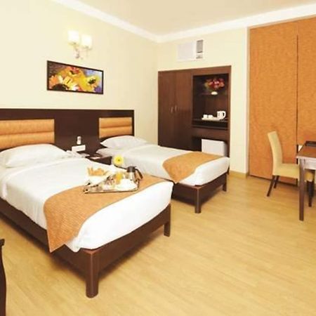 Clarks Inn Kailash Colony New Delhi Exterior photo