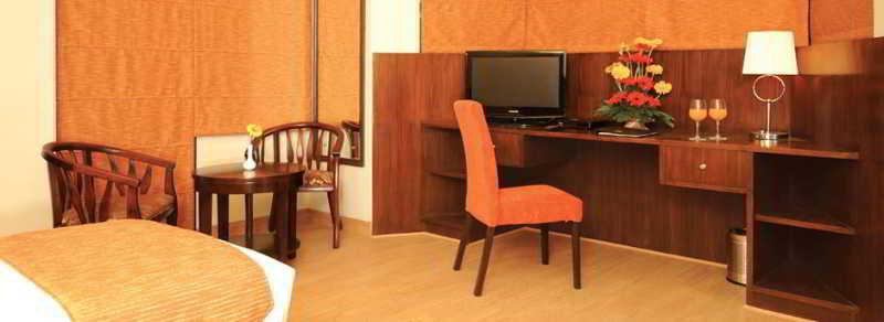 Clarks Inn Kailash Colony New Delhi Exterior photo